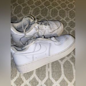KID’S NIKE AIRFORCE